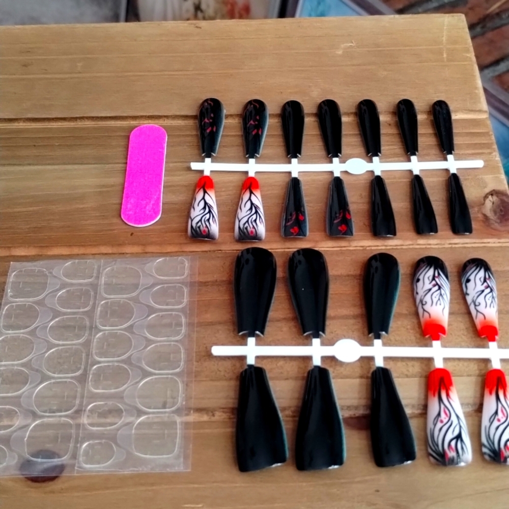 Press On Nails